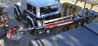 roof rack in 1 bar only with ax shovle high lift1k.jpg