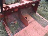 Rusted Floor Pans 2.JPG