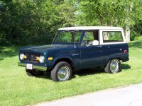 1974 Bronco.jpg