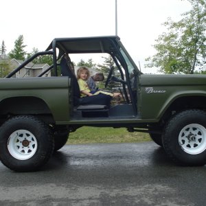 Passenger side w/new lift and tires
