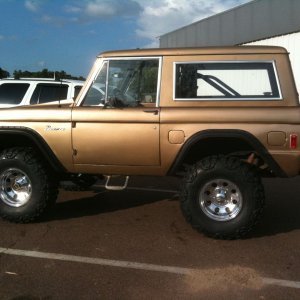 77 Bronco