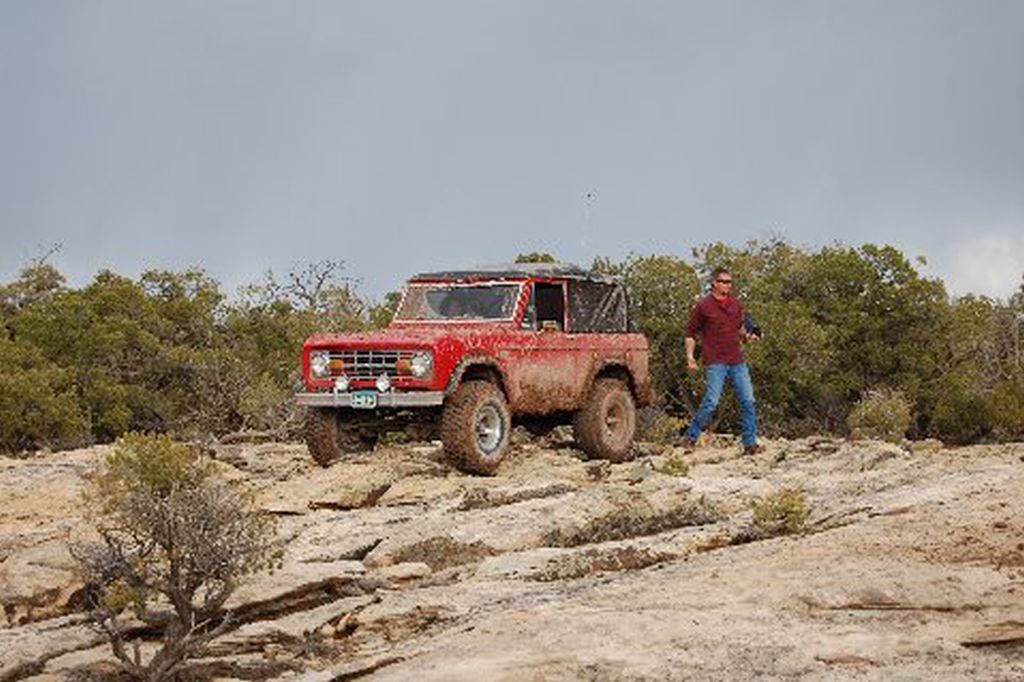 2010 Ford bronco calendar #9