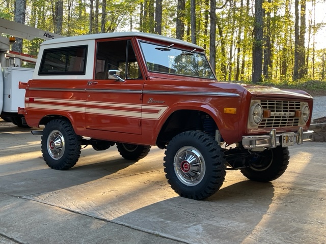 1976 Bronco Explorer.jpg