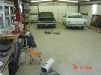 johnsgarage_02.jpg