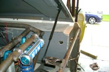 081907 Hood shocks.jpg