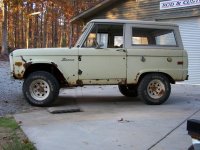 '76 Bronco Ranger 025.jpg