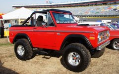 Red-Bronco-640.jpg