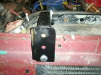 radiator bracket2.jpg