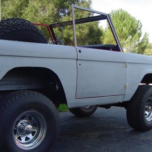 FORD_BRONCO_023