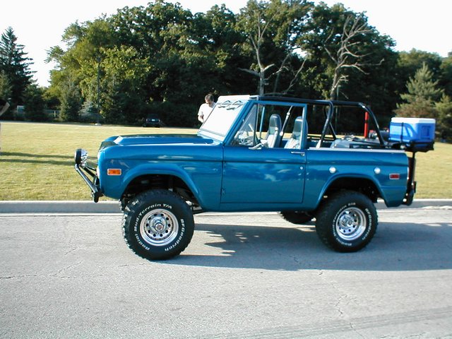 1976_Ford_Br_-Blu-McD-a