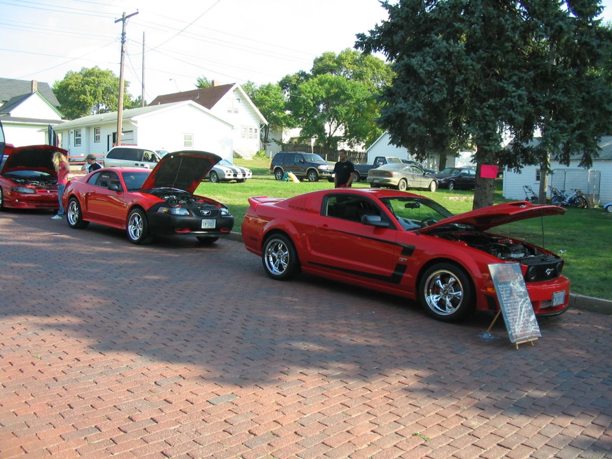 2000 Mustang GT and 2005 Mustang GT