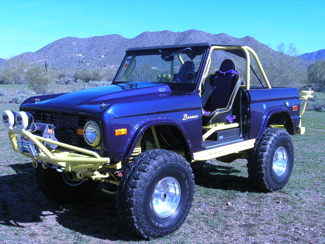 67 Bronco left frt