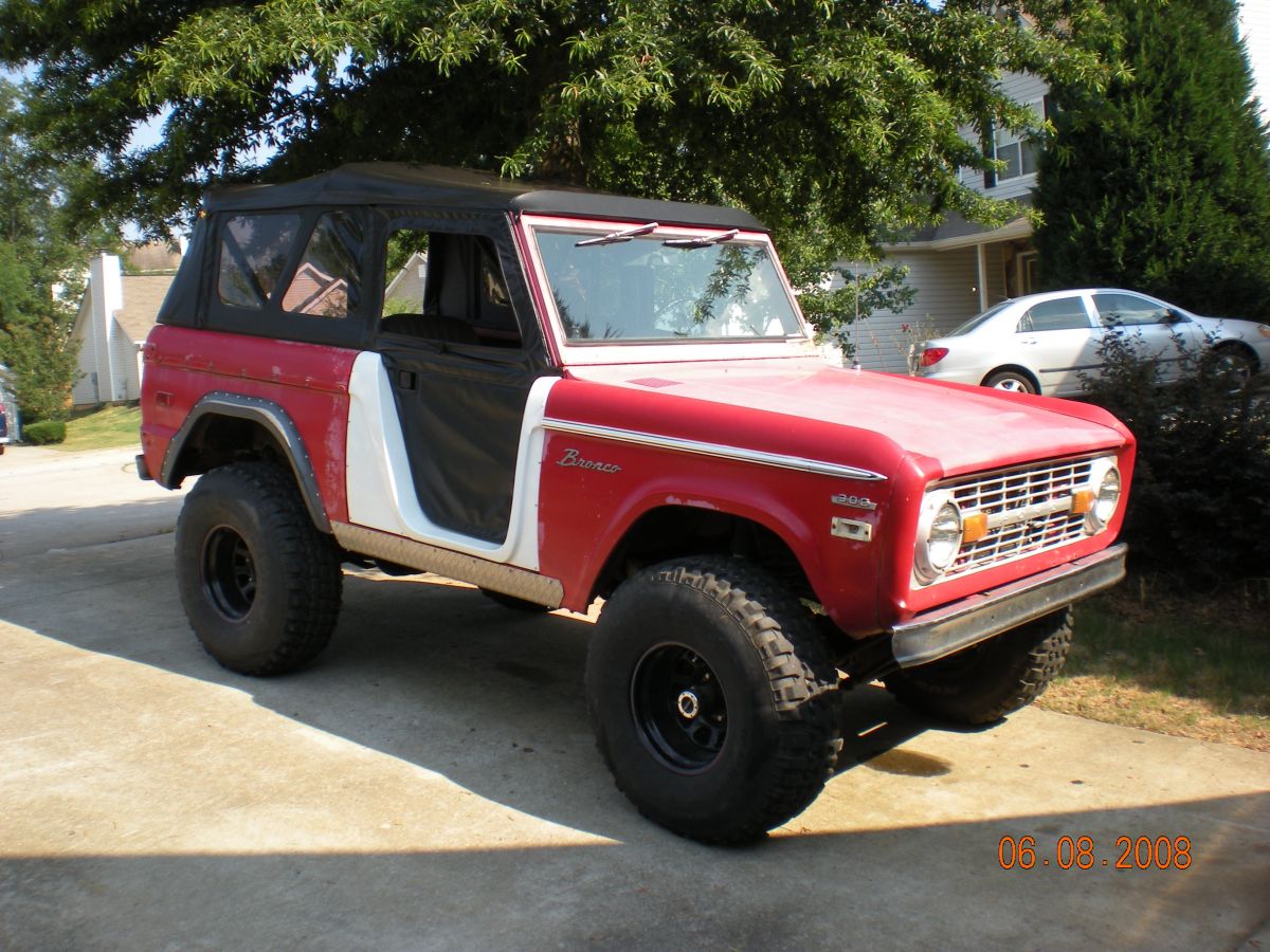 73 Bronco new door inserts and BestTop