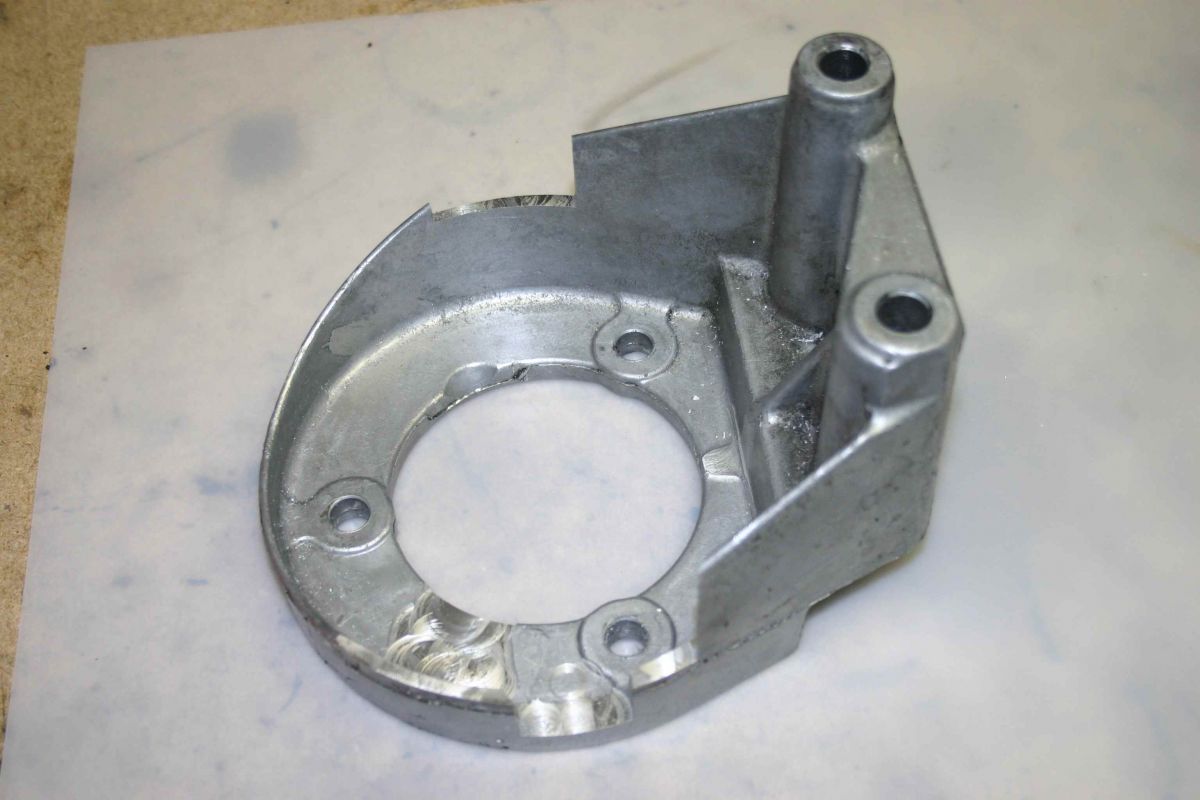 '89 Mustang power steering serpentine bracket