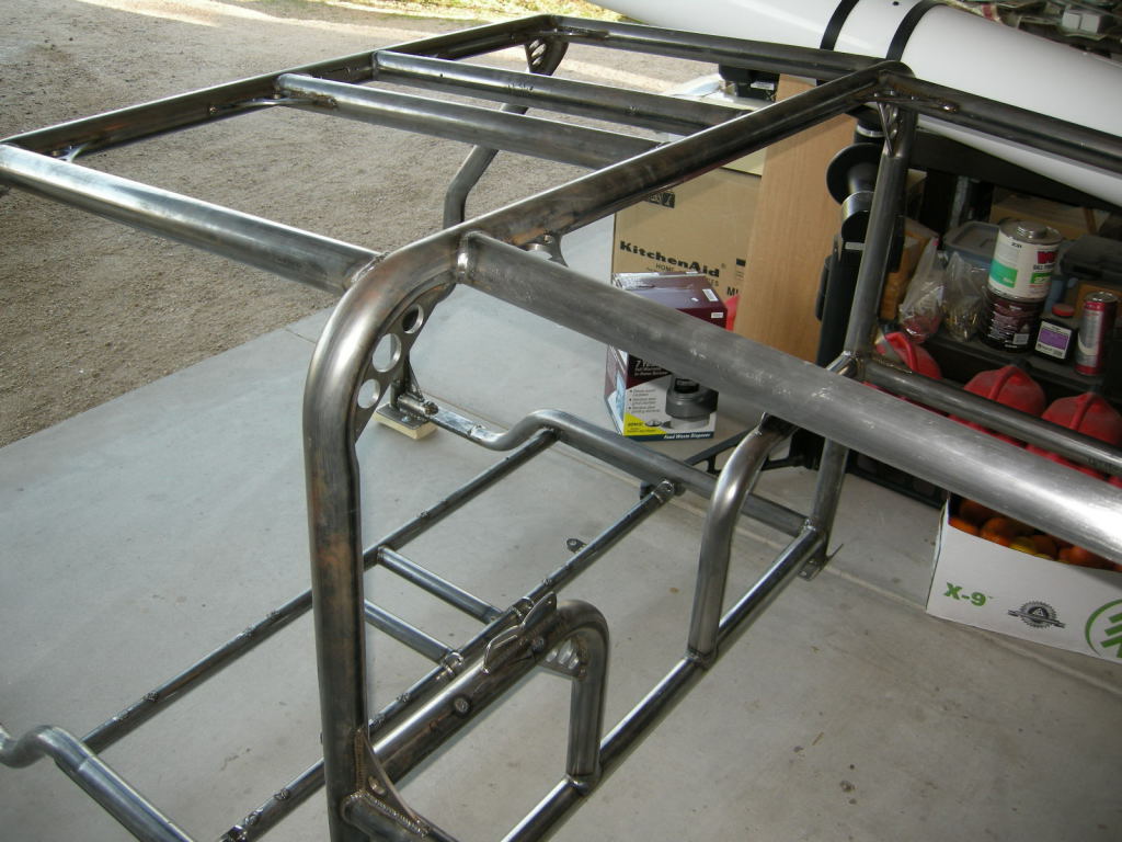 Roll cage