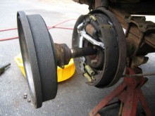 How to remove axle bearings ford 9 #4